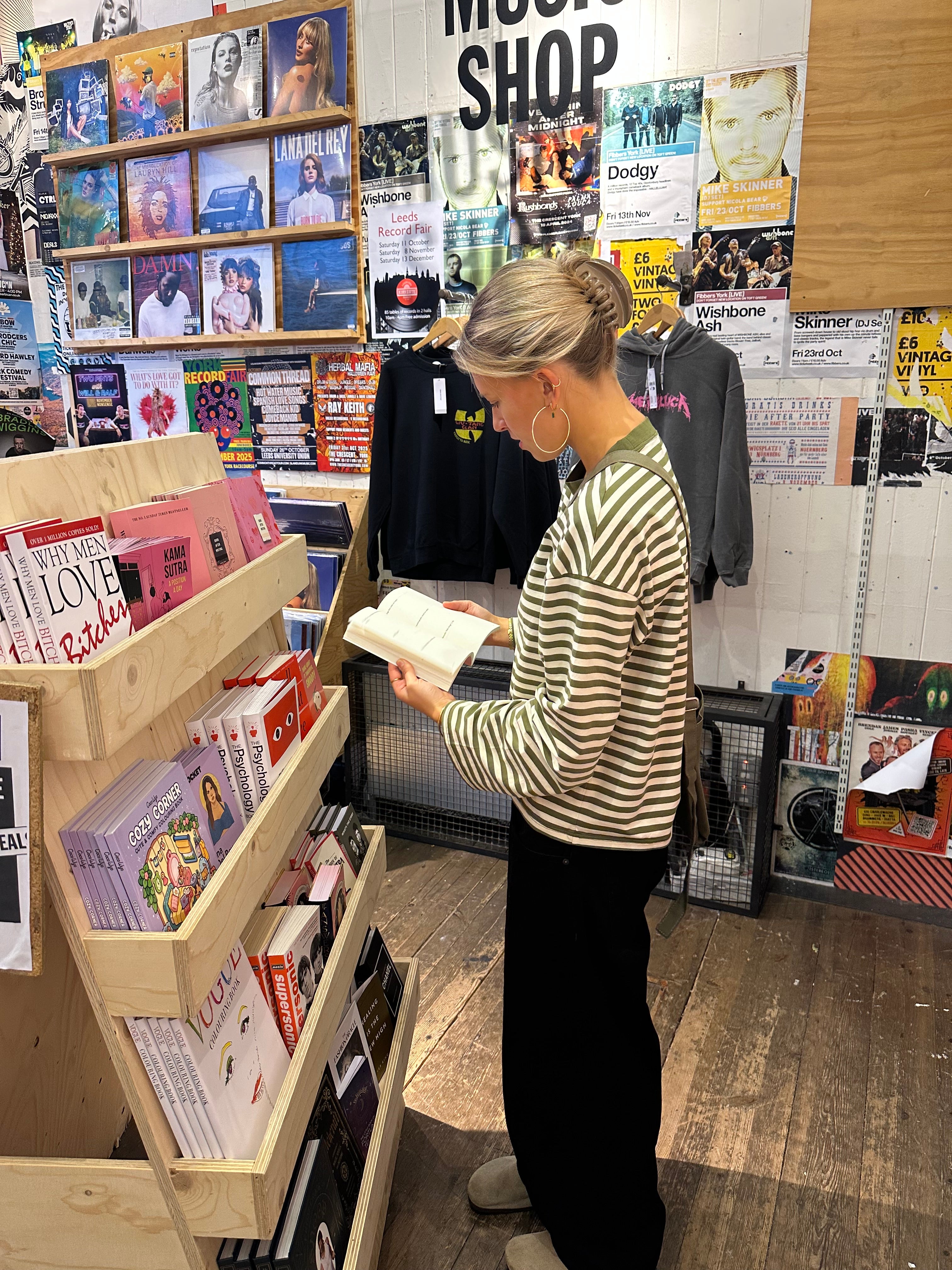 Long Sleeve Moss and Cream (PREORDER)