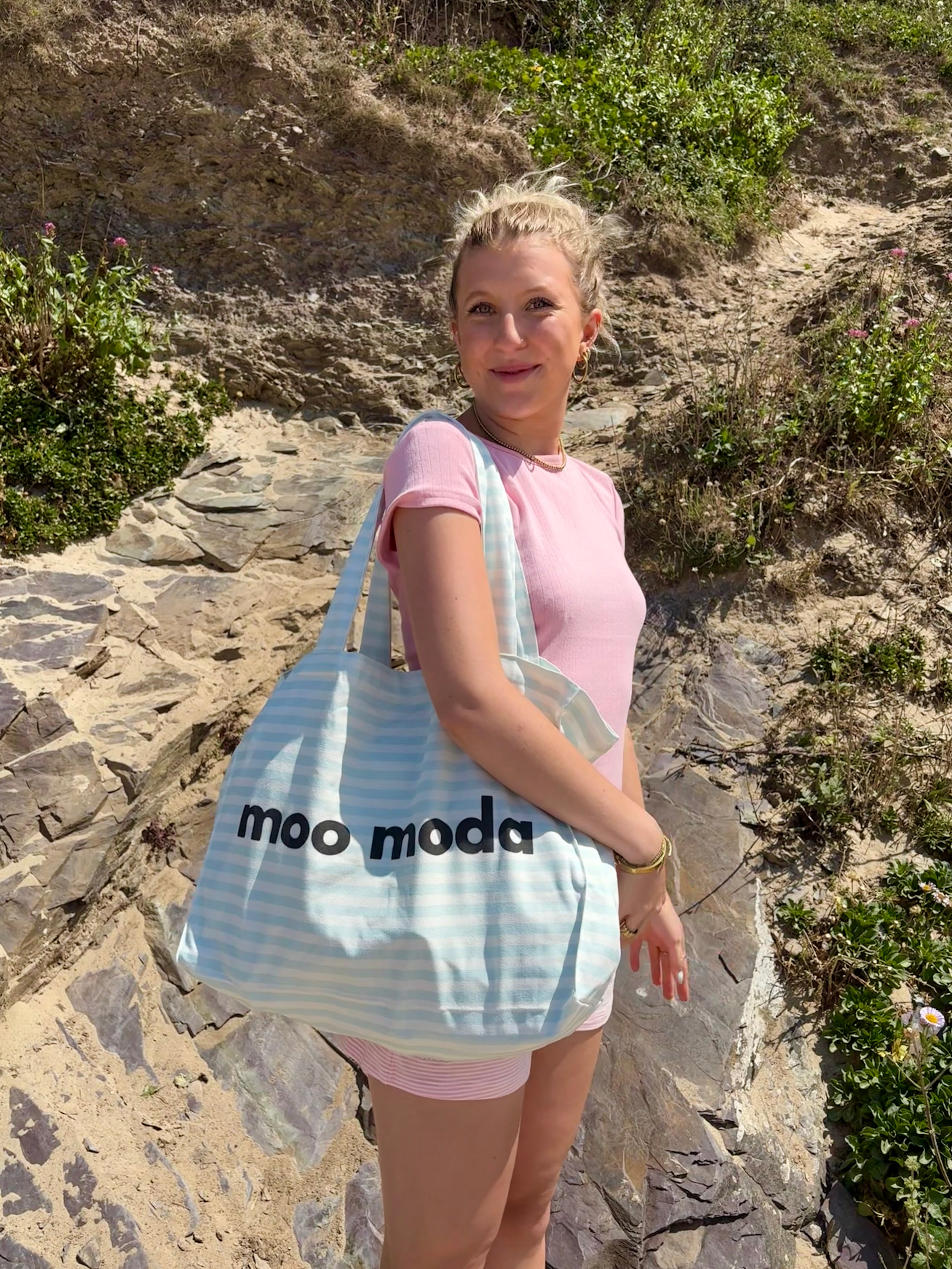 Moo Moda Tote Bag