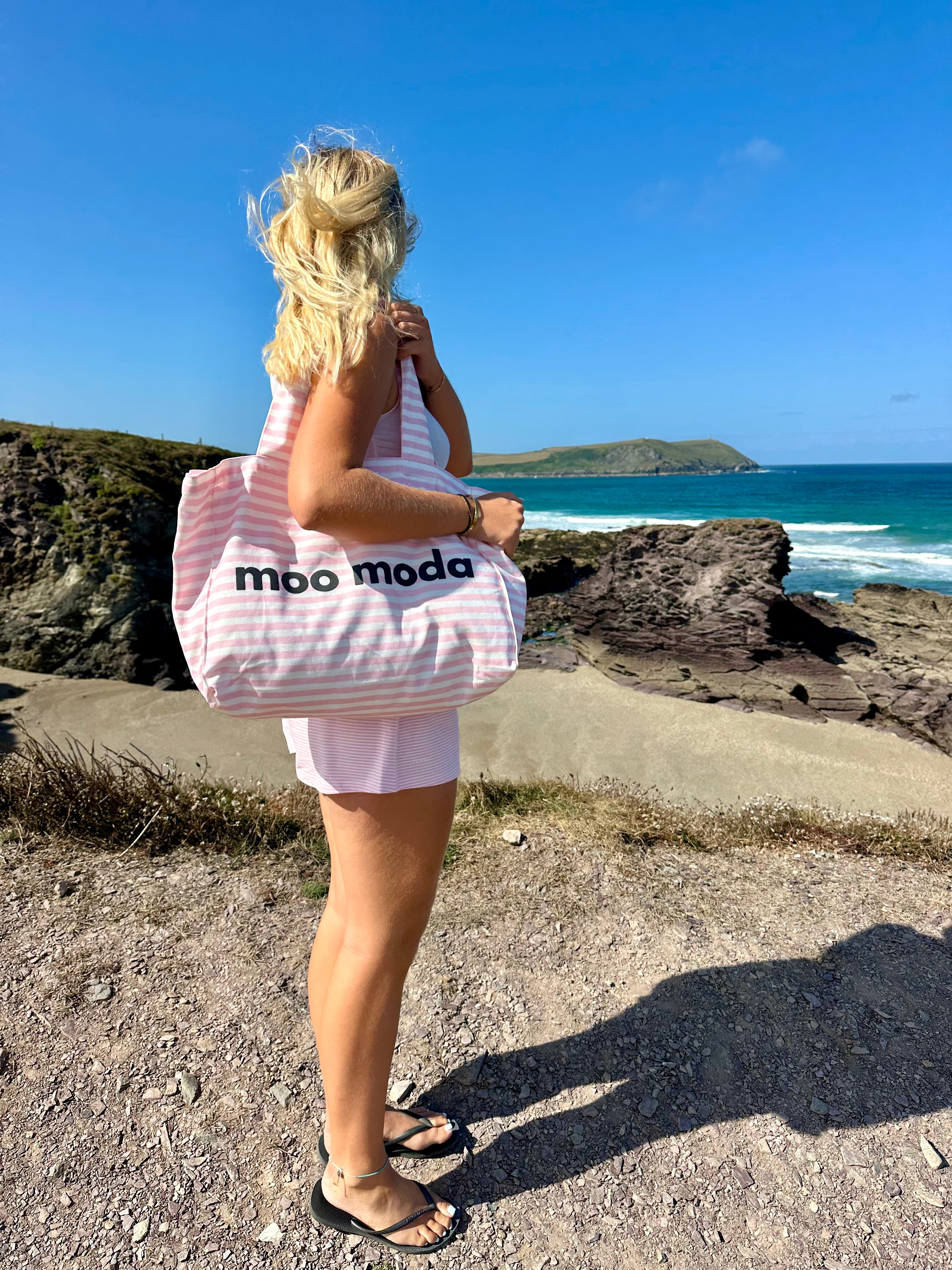 Moo Moda Tote Bag