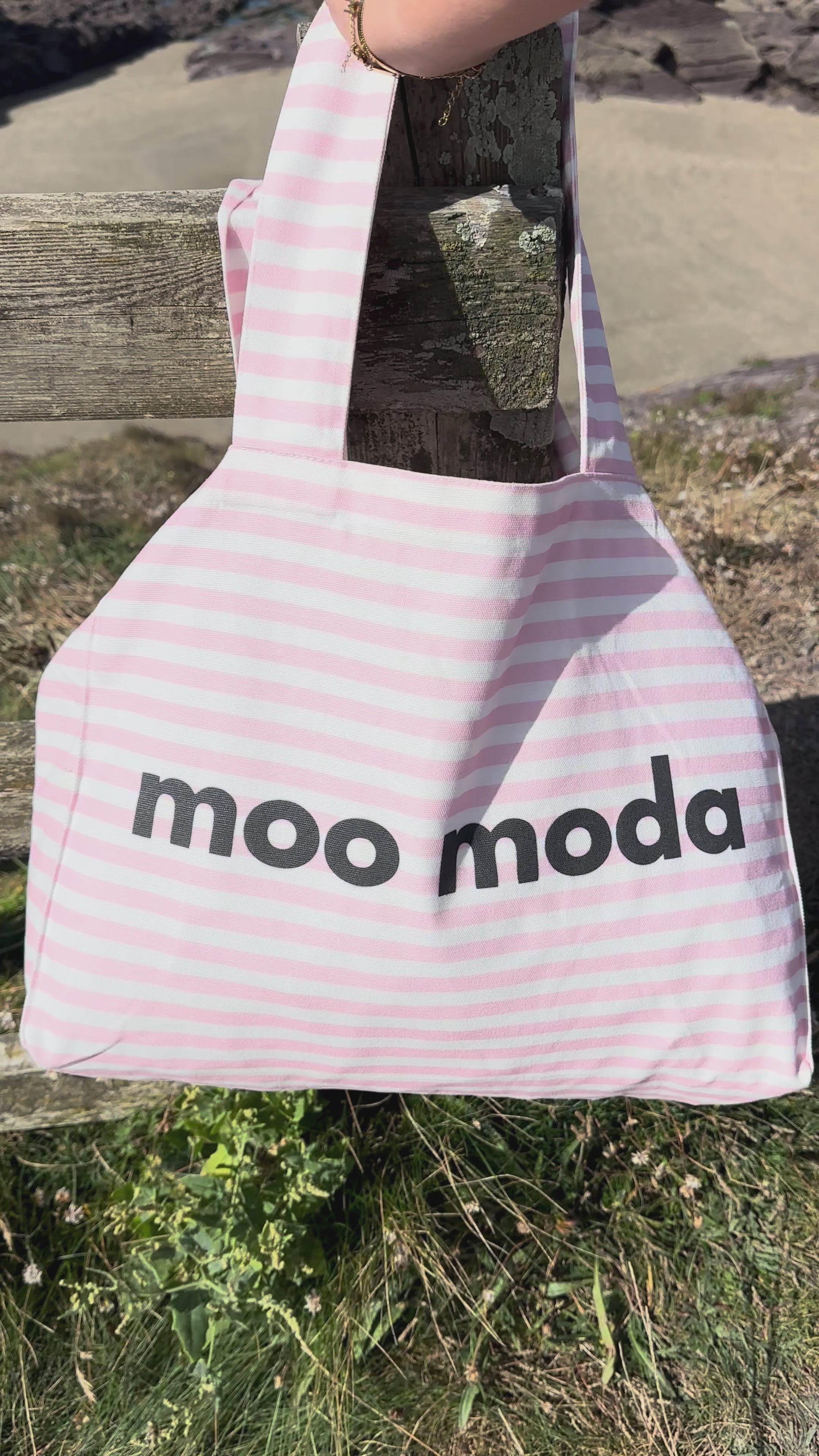 Moo Moda Tote Bag